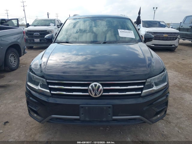 3VV3B7AX3JM015202 Volkswagen Tiguan 2.0t Se/2.0t Sel