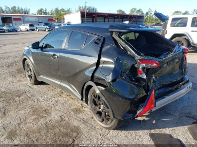 2021 TOYOTA C-HR JTNKHMBXXM1127045 Photo 2