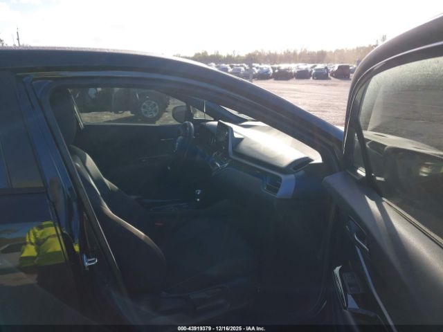 2021 TOYOTA C-HR JTNKHMBXXM1127045 Photo 4