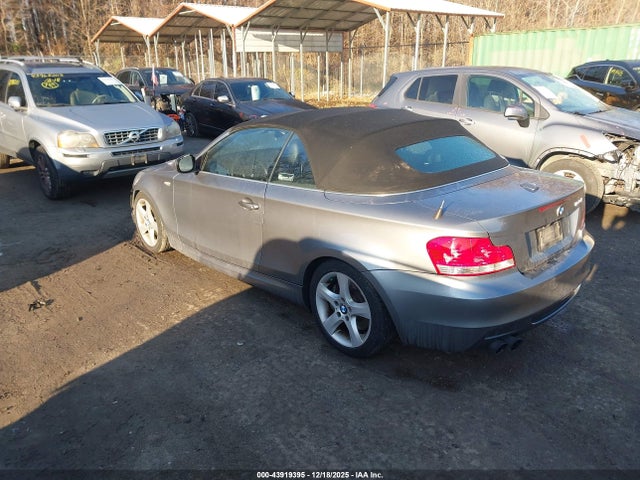 2011 BMW 135I WBAUN7C5XBVM24971 Photo 2