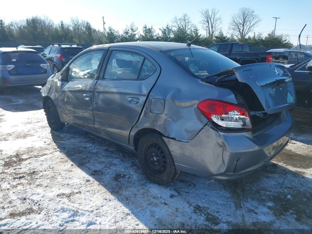 2018 MITSUBISHI MIRAGE G4 ML32F3FJXJHF15797 Photo 2