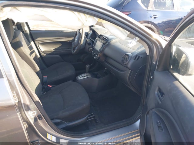 2018 MITSUBISHI MIRAGE G4 ML32F3FJXJHF15797 Photo 4