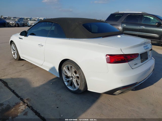 2021 AUDI A5 CABRIOLET WAUWAGF51MN002283 Photo 2