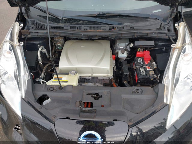 1N4BZ0CP3HC308156 Nissan LEAF S