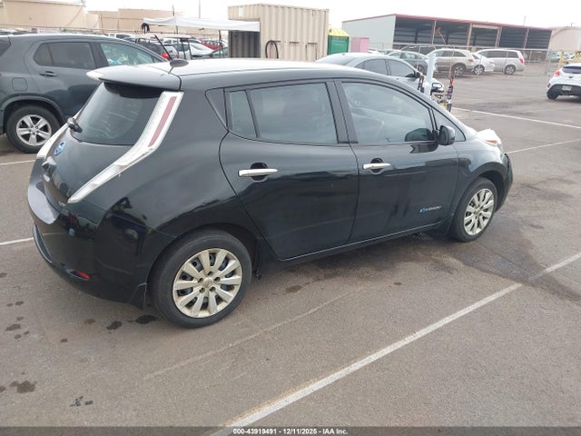 1N4BZ0CP3HC308156 Nissan LEAF S