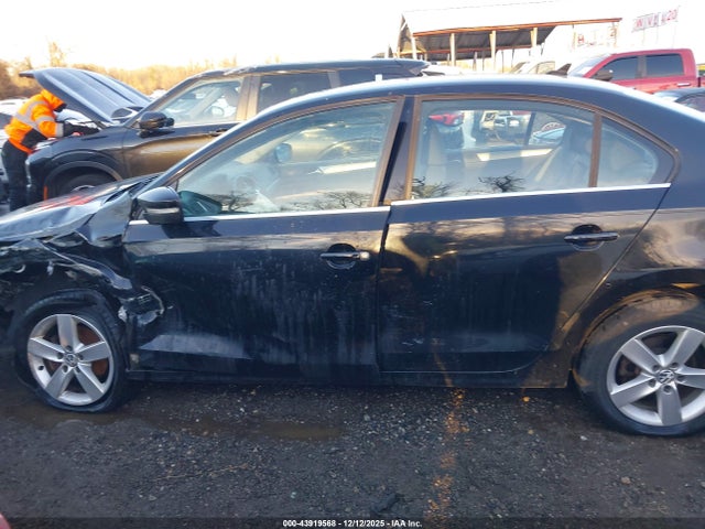 2011 Volkswagen Jetta 2.0l Tdi მანქანა იყიდება აუქციონზე, vin: 3VW3L7AJXBM091814, აუქციონის ნომერი: 43919568