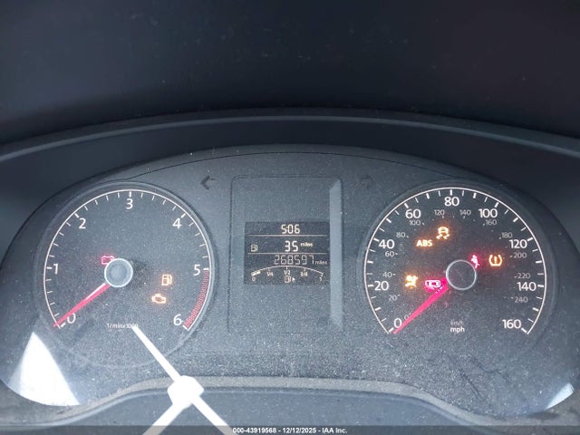 2011 Volkswagen Jetta 2.0l Tdi მანქანა იყიდება აუქციონზე, vin: 3VW3L7AJXBM091814, აუქციონის ნომერი: 43919568