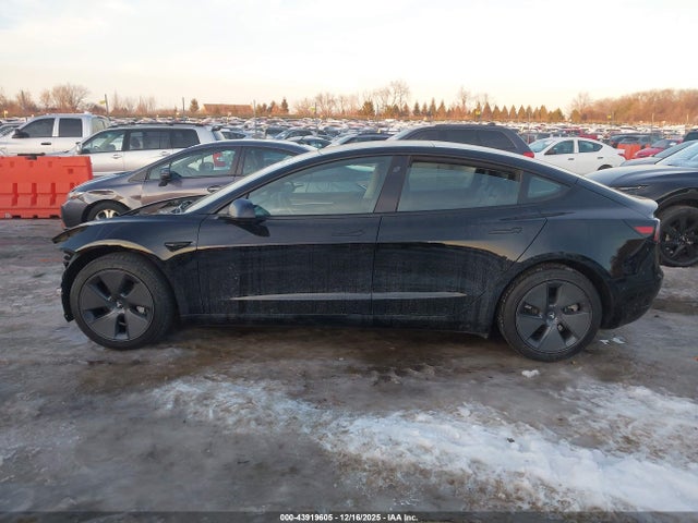 Tesla Model 3 Rear-wheel Drive 2023 5YJ3E1EA7PF555920 Image 14