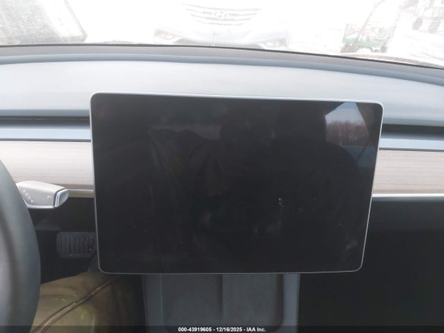 Tesla Model 3 Rear-wheel Drive 2023 5YJ3E1EA7PF555920 Image 17