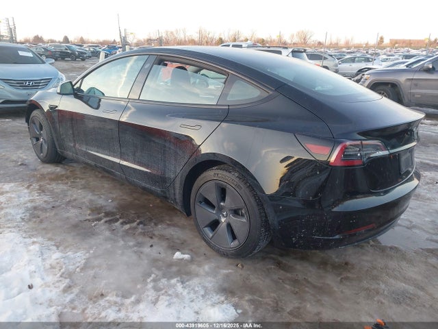 2023 TESLA MODEL 3 5YJ3E1EA7PF555920 Photo 2
