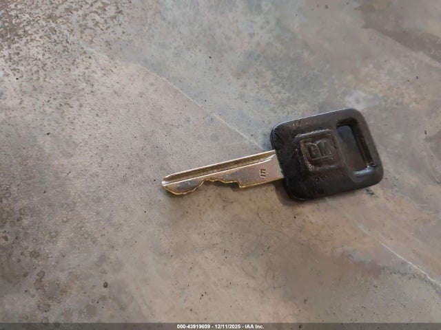 1994 CHEVROLET GMT-400 2GCFK29KXR1194803 Photo 10