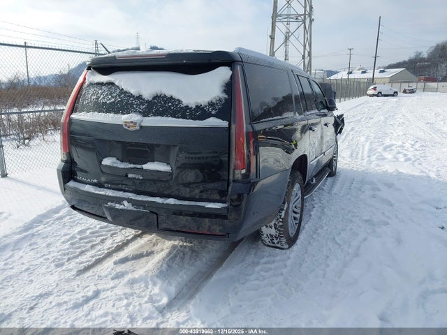 2018 CADILLAC ESCALADE ESV 1GYS4GKJ4JR323227 Photo 3
