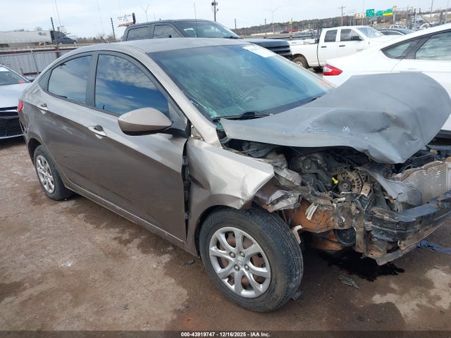 Продажа на аукционе авто 2014 Hyundai Accent Gls, vin: KMHCT4AE5EU658740, номер лота: 43919747