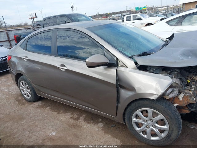 Продажа на аукционе авто 2014 Hyundai Accent Gls, vin: KMHCT4AE5EU658740, номер лота: 43919747