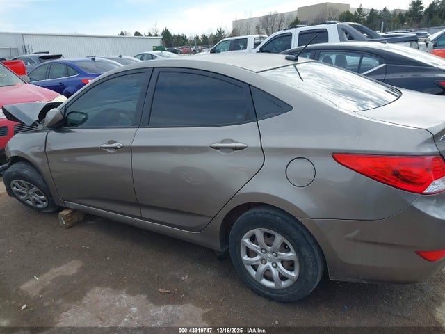 Продажа на аукционе авто 2014 Hyundai Accent Gls, vin: KMHCT4AE5EU658740, номер лота: 43919747