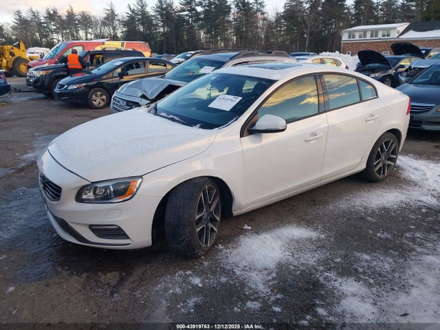 2018 VOLVO S60 YV140MTL8J2451031 Photo 1