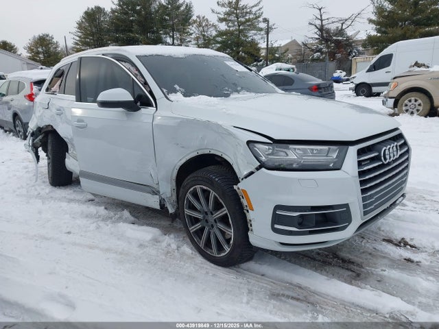 2019 AUDI Q7 WA1LAAF75KD005883 Photo 0