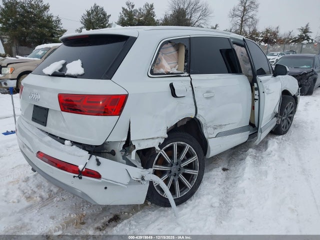 2019 AUDI Q7 WA1LAAF75KD005883 Photo 3