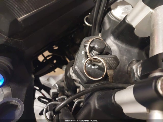 Suzuki Dl650 A/x 2020 JS1C733B8L7100070 Image 11