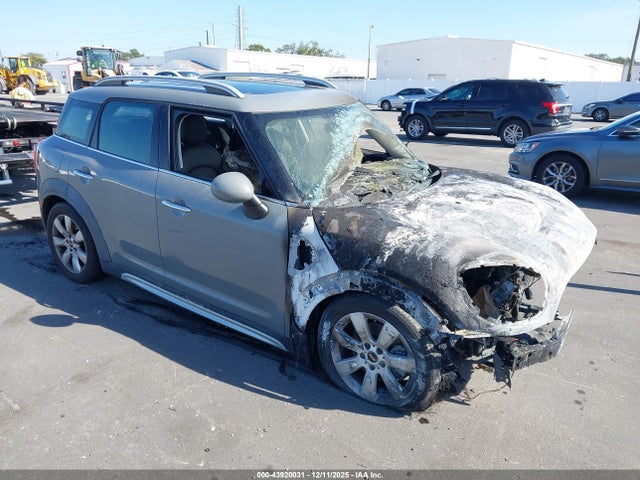 2019 MINI COUNTRYMAN WMZYS7C51K3F45478 Photo 0