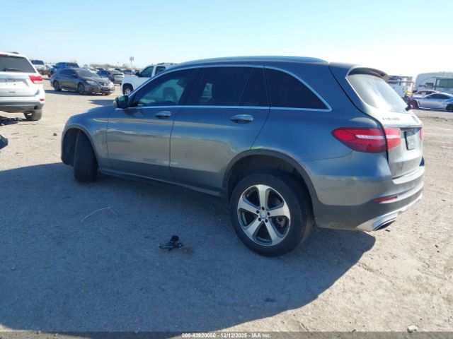 2017 MERCEDES-BENZ GLC 300 WDC0G4JB4HF184820 Photo 2