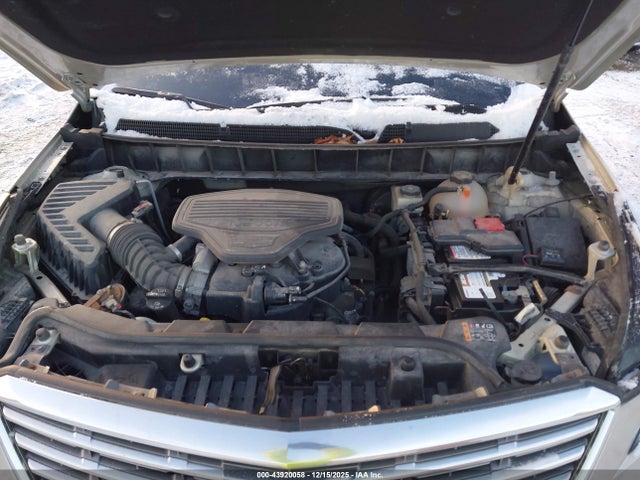 2017 CADILLAC XT5 1GYKNFRS8HZ184994 Photo 9