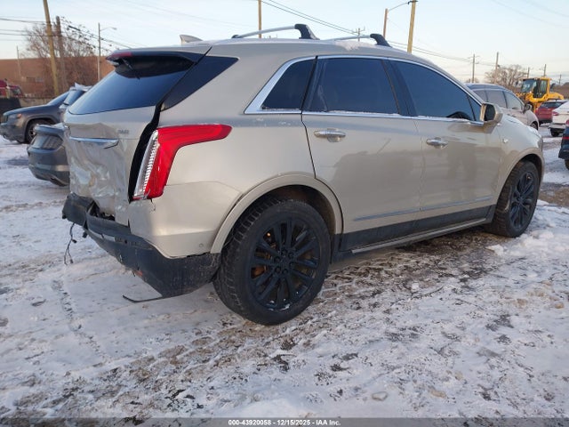 2017 CADILLAC XT5 1GYKNFRS8HZ184994 Photo 3