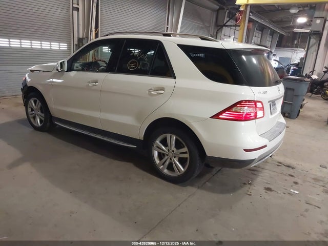 2015 MERCEDES-BENZ ML 250 BLUETEC 4JGDA0EB0FA471735 Photo 2