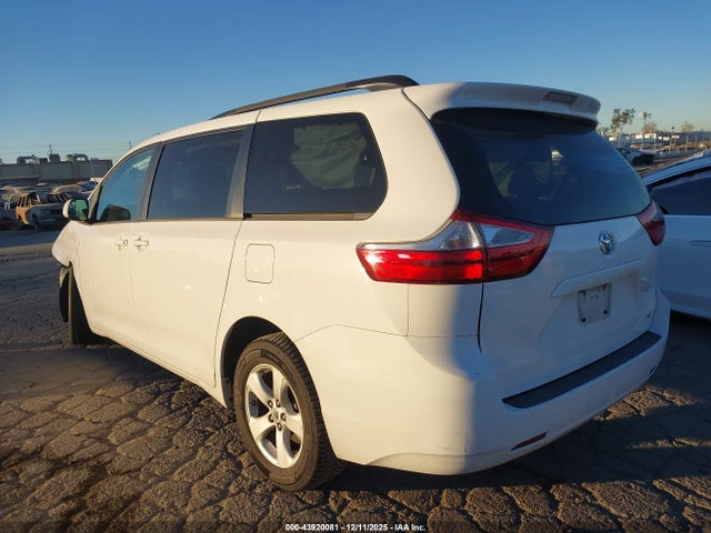 5TDKZ3DC9HS880712 Toyota Sienna Le 8 Passenger
