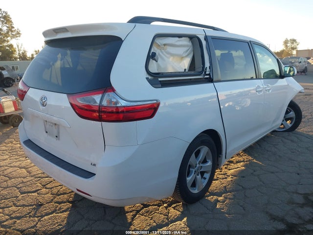 5TDKZ3DC9HS880712 Toyota Sienna Le 8 Passenger