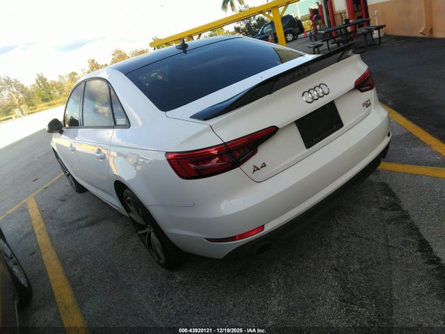 2017 AUDI A4 WAUGMAF40HN049780 Photo 2