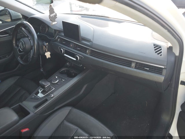 2017 AUDI A4 WAUGMAF40HN049780 Photo 4