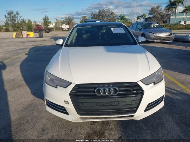 2017 AUDI A4 WAUGMAF40HN049780 Photo 5