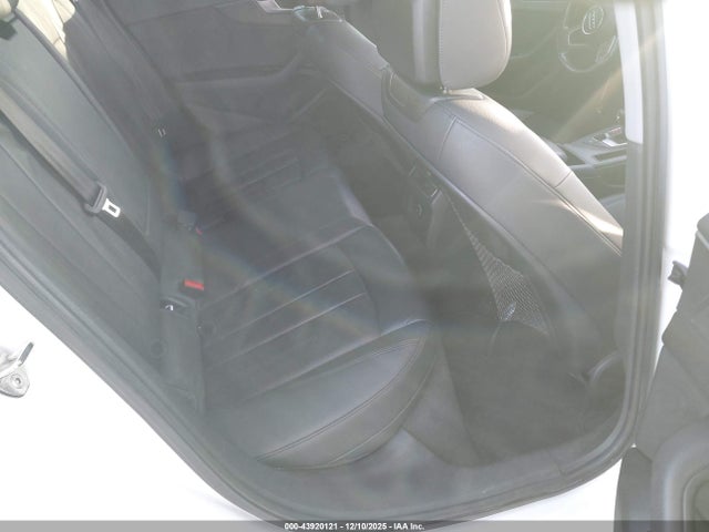 2017 AUDI A4 WAUGMAF40HN049780 Photo 7