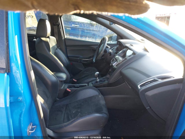 2018 FORD FOCUS RS WF0DP3THXJ4126812 Photo 4