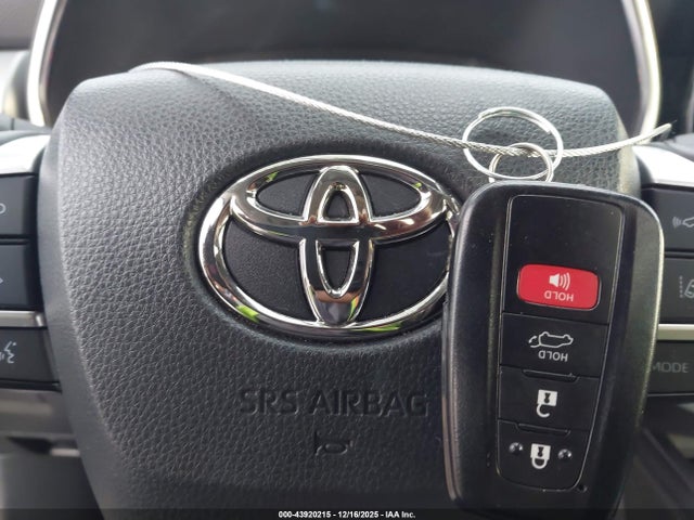 Toyota Highlander Platinum 2022 5TDFZRBH8NS228727 Image 11