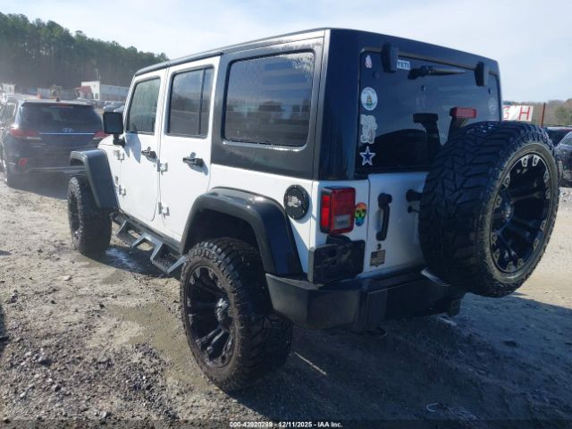 2017 JEEP WRANGLER UNLIMITED 1C4BJWDG0HL592980 Photo 2