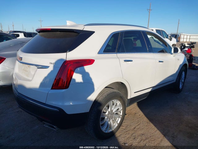 2018 CADILLAC XT5 1GYKNARS8JZ211670 Photo 3