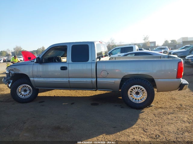 Продажа на аукционе авто 2002 Chevrolet Silverado 1500 Ls, vin: 2GCEC19V921225302, номер лота: 43920328