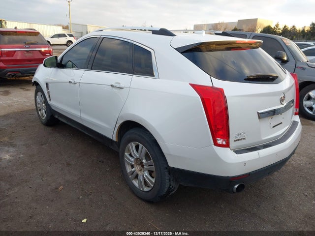 2011 CADILLAC SRX 3GYFNAEY6BS597807 Photo 2