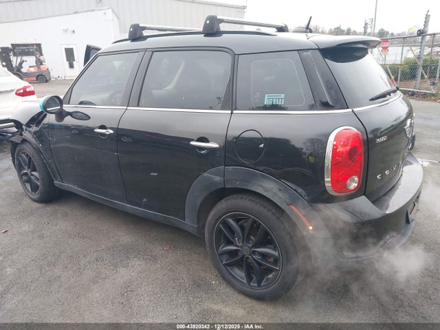 2015 MINI COUNTRYMAN WMWZC3C5XFWT05256 Photo 2
