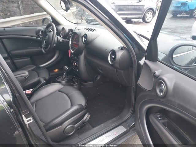 2015 MINI COUNTRYMAN WMWZC3C5XFWT05256 Photo 4