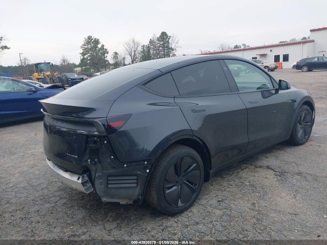 2026 TESLA MODEL Y 7SAYGDEE7TF521526 Photo 3