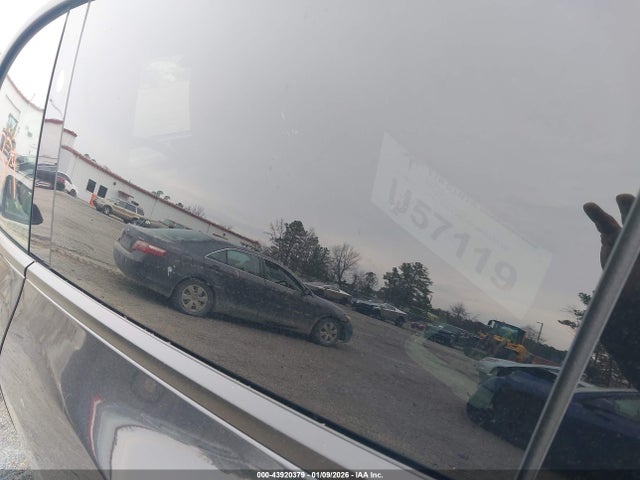 2026 TESLA MODEL Y 7SAYGDEE7TF521526 Photo 7