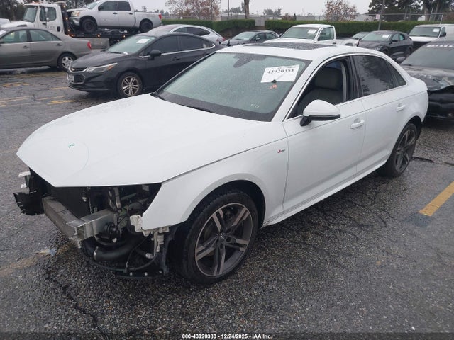 2018 AUDI A4 WAULMAF42JA051154 Photo 1