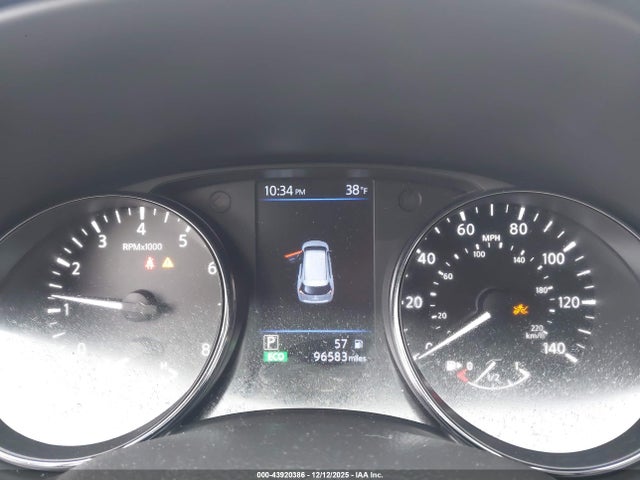 5N1AT2MV5JC764368 Nissan Rogue