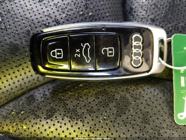 2019 AUDI Q8 WA1EVAF14KD030184 Photo 10