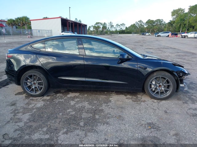 5YJ3E1EA1PF452573 Tesla Model 3 Rear-wheel Drive