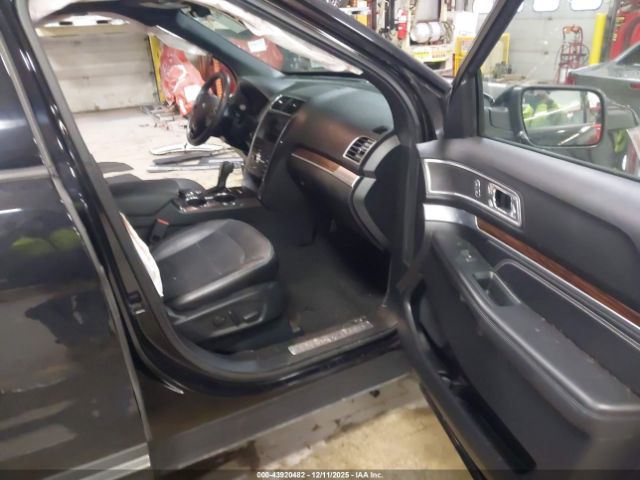 2019 FORD EXPLORER 1FM5K8FH4KGB37685 Photo 4