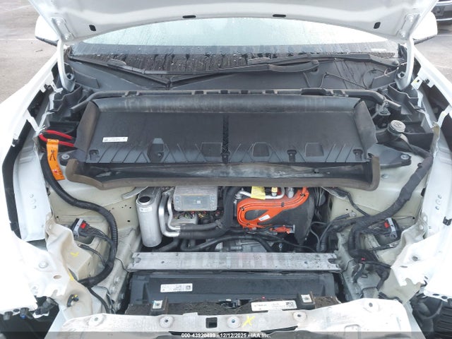 2023 TESLA MODEL Y 7SAYGDEE9PF617955 Photo 9